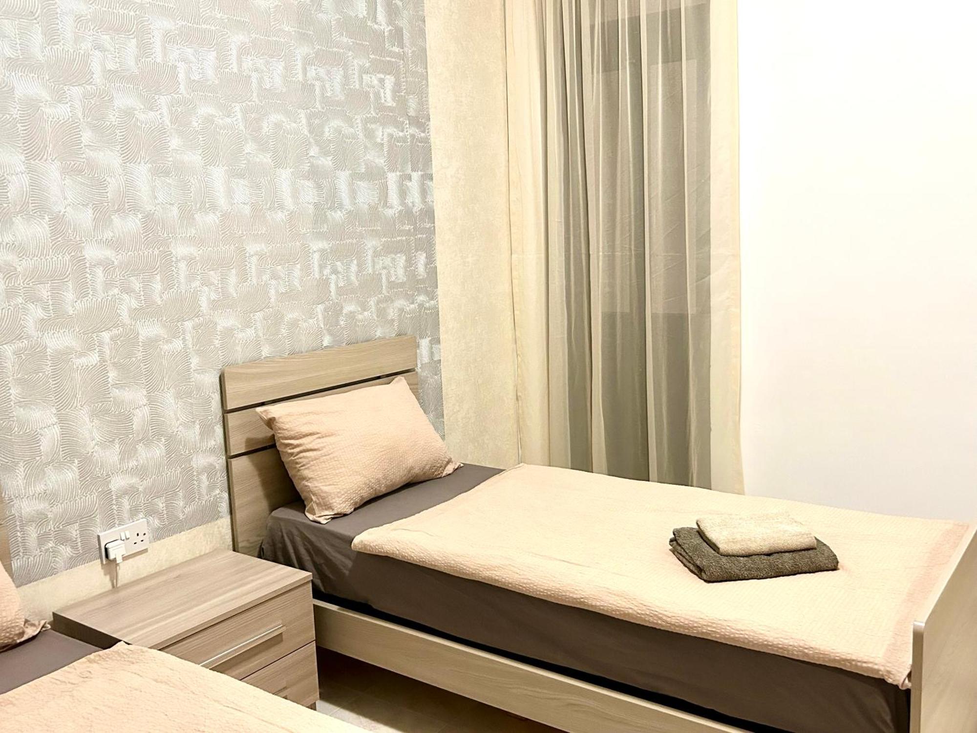 Arzella Apartments Xlendi Stylish Stay Near Beach Local Eats Eksteriør bilde