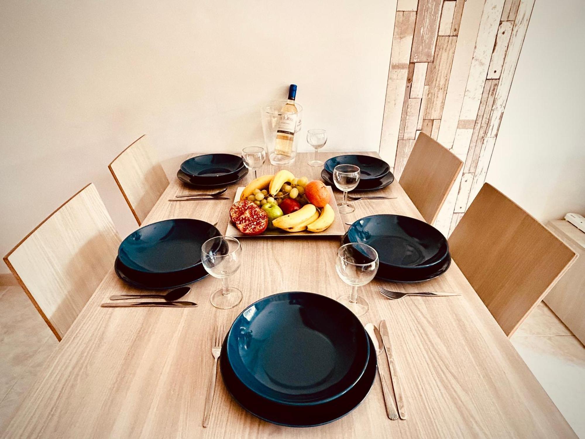 Arzella Apartments Xlendi Stylish Stay Near Beach Local Eats Eksteriør bilde