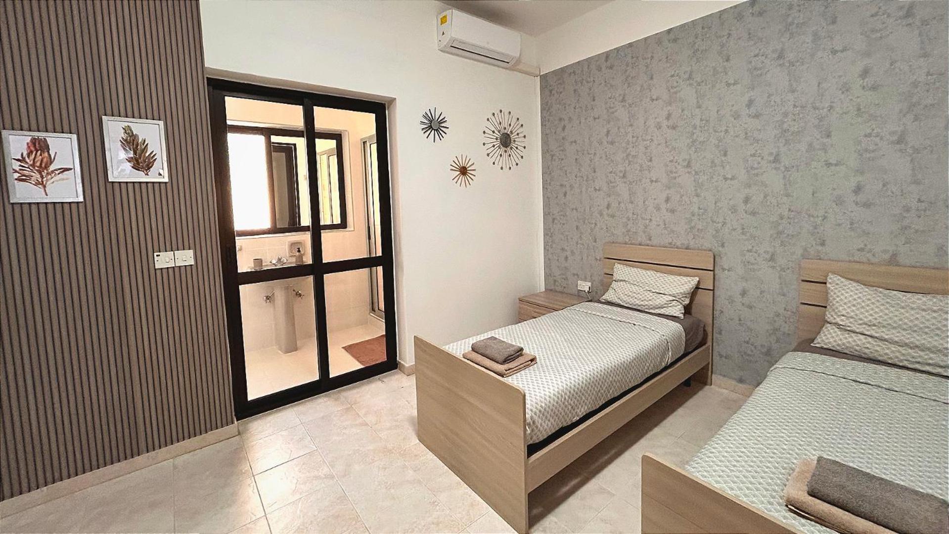 Arzella Apartments Xlendi Stylish Stay Near Beach Local Eats Eksteriør bilde